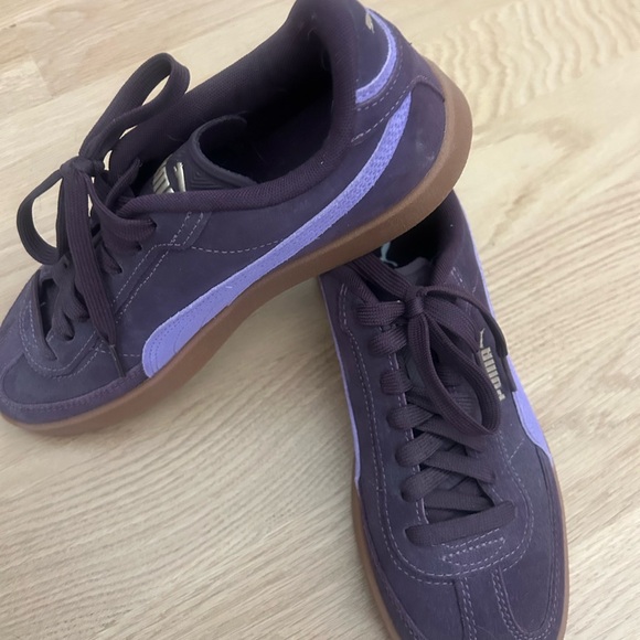 NEW Ladies Puma Violet and Purple Sneakers size 7.5 - Picture 2 of 8